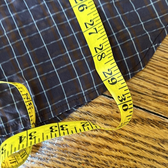 Columbia brown checked long sleeve men’s shirt.  Button front.  Size Large. - Picture 9 of 9